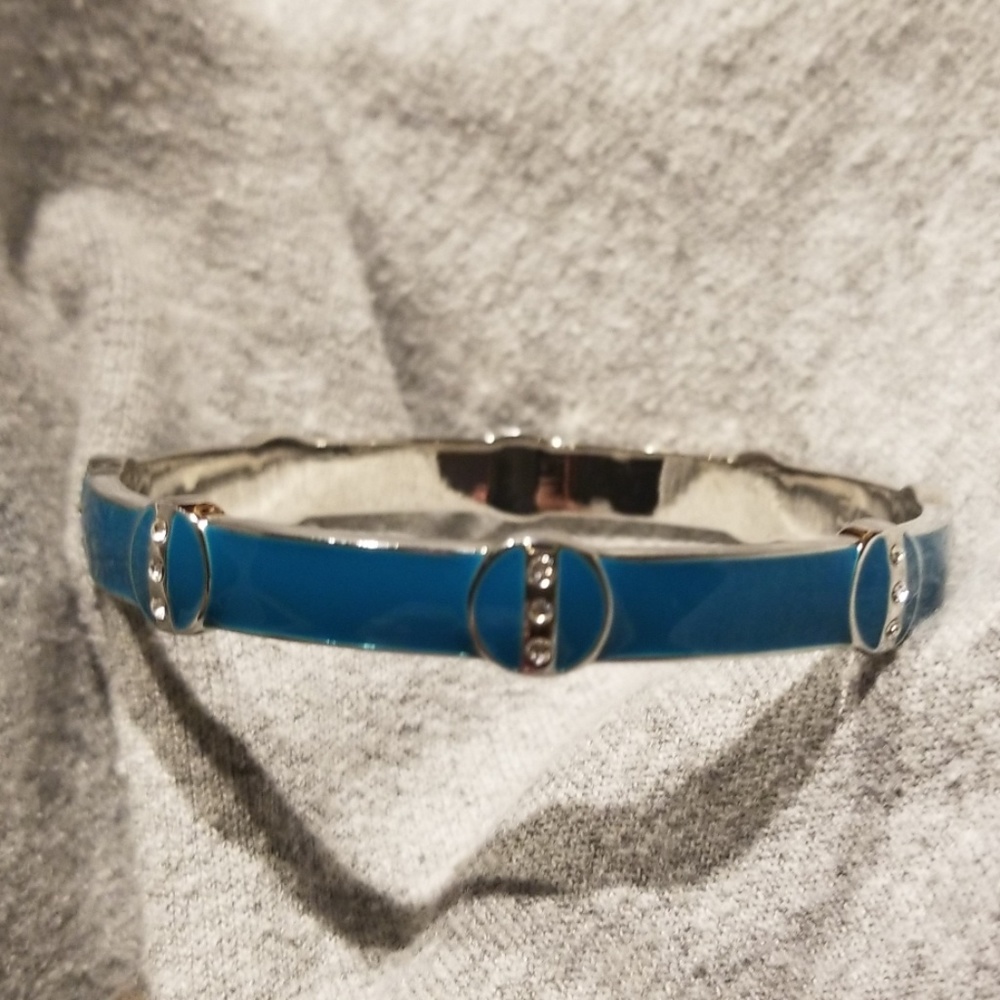 Lia sophia Bracelet.  8 inch Bangle.